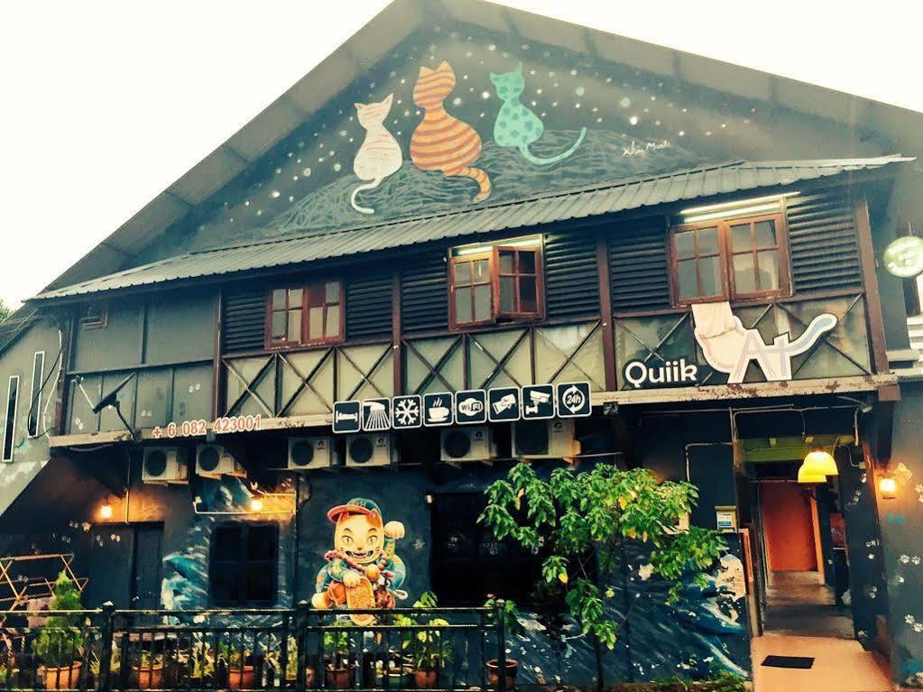 Bed and Breakfast Quiikcat Kuching Exterior foto